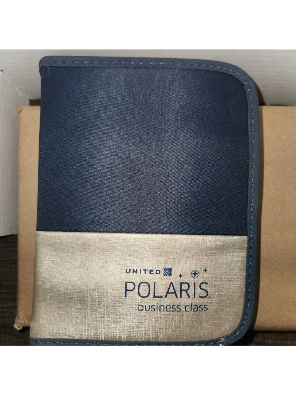 United polaris business class amenity